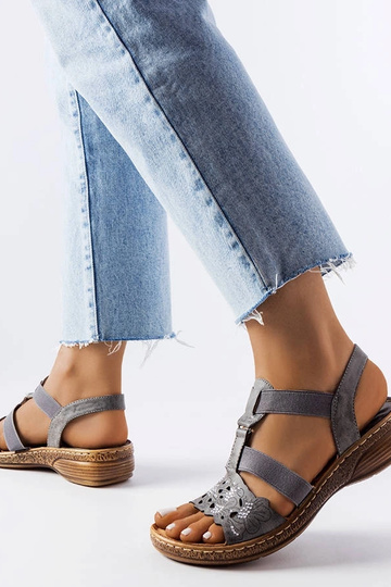 Sandalias deportivas... 2