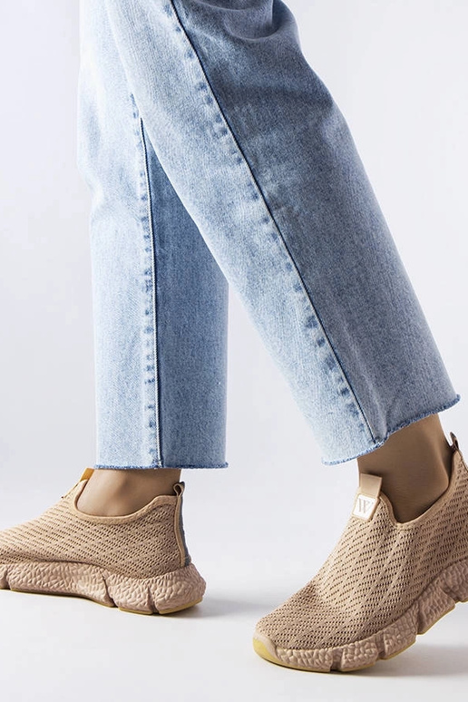 Zapatillas sin cordones color beige...