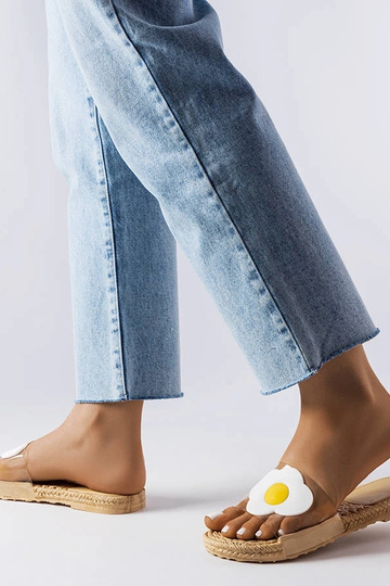 Chanclas transparentes con flores de Foddie