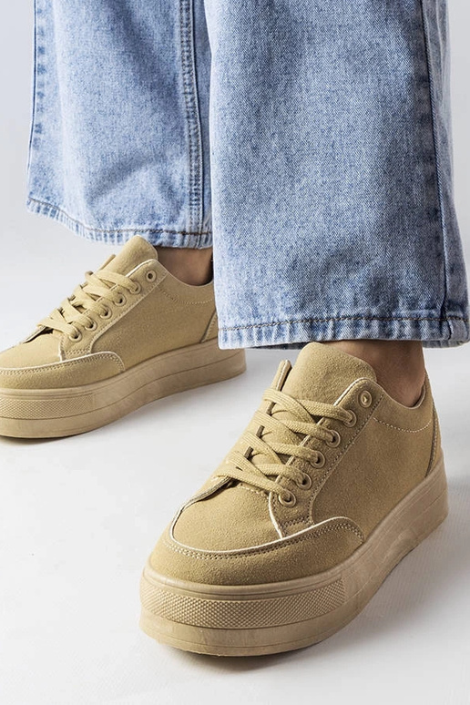 Zapatillas deportivas color arena con... Zapatillas deportivas color arena con...