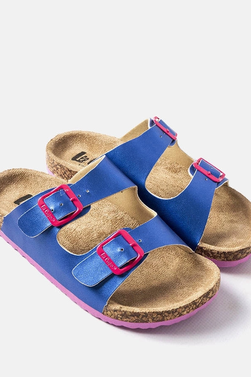 Chanclas azules, "Lee Cooper...