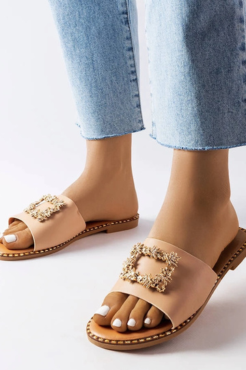 Chanclas color arena con...