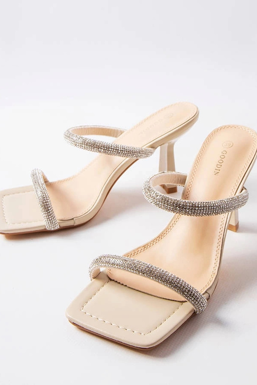 Mules beige de tacón alto Evelina