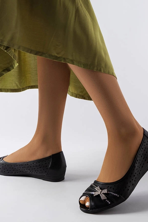 Bailarinas negras caladas con lazo... Bailarinas negras caladas con lazo...