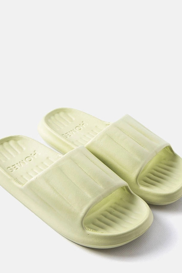 Chanclas verdes de piscina,...