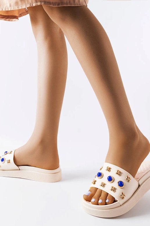 Chanclas Montesarchio decoradas en...