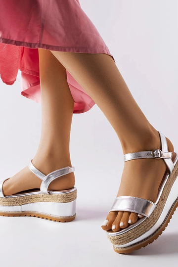 Sandalias plateadas de... 2