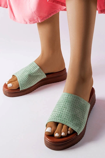 Chanclas verdes con parte superior calada Idabel