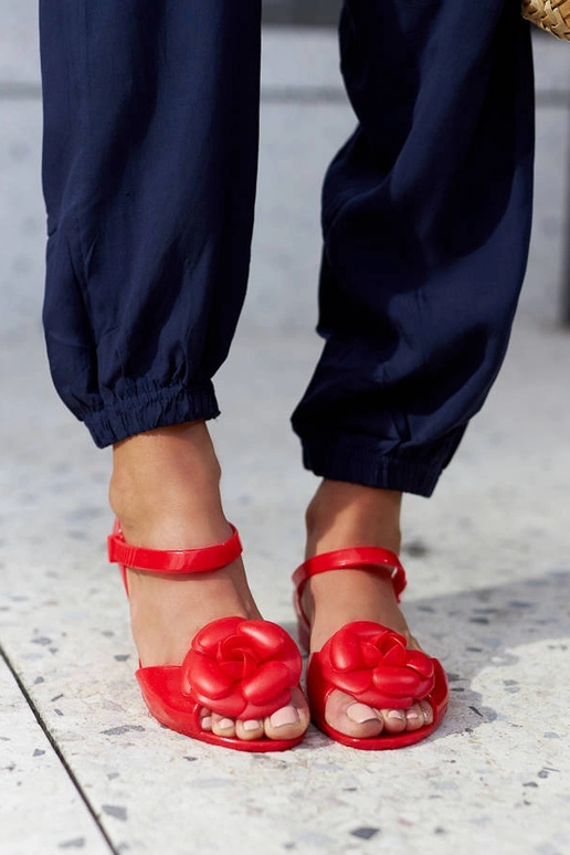 Bailarinas rojas con flor de Lucchese Bailarinas rojas con flor de Lucchese