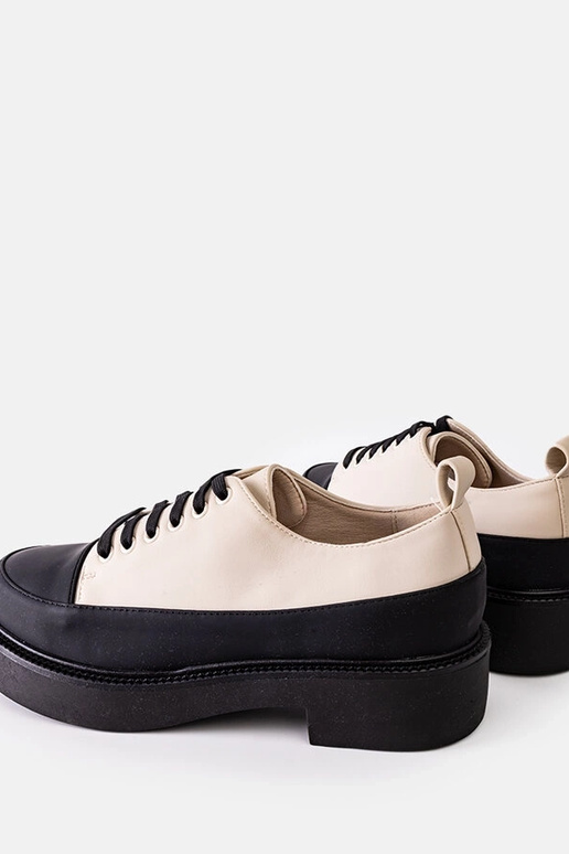 Zapatos planos beige Merico