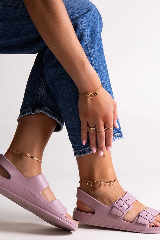 Sandalias de estrella grande moradas...