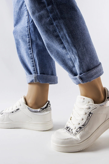 Zapatillas blancas de piel ecológica Nelma 2