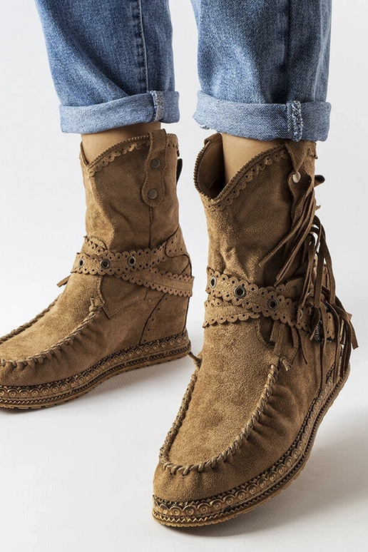 Botines de cuña Teodata en color...