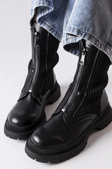 Botas negras estilo... 2