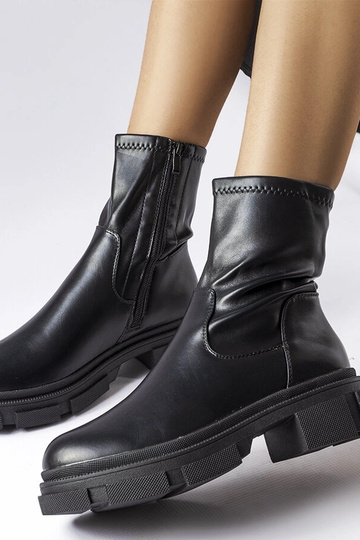 Botas negras aislantes Helvi 2