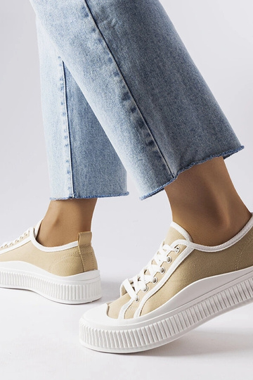 Zapatillas de plataforma beige Alfianello