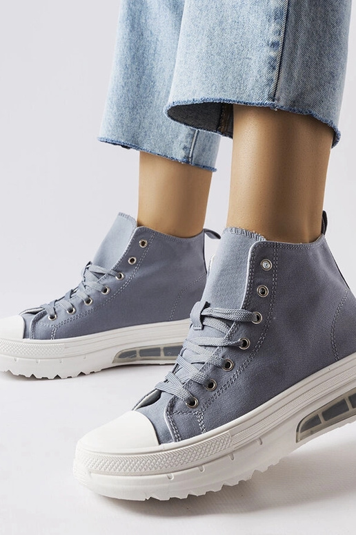 Zapatillas altas de color gris tranquilo