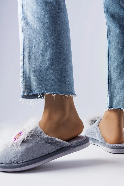 Zapatillas calentitas grises con...