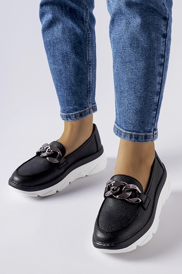 Mocasines negros con cadena "Vinceza" 2