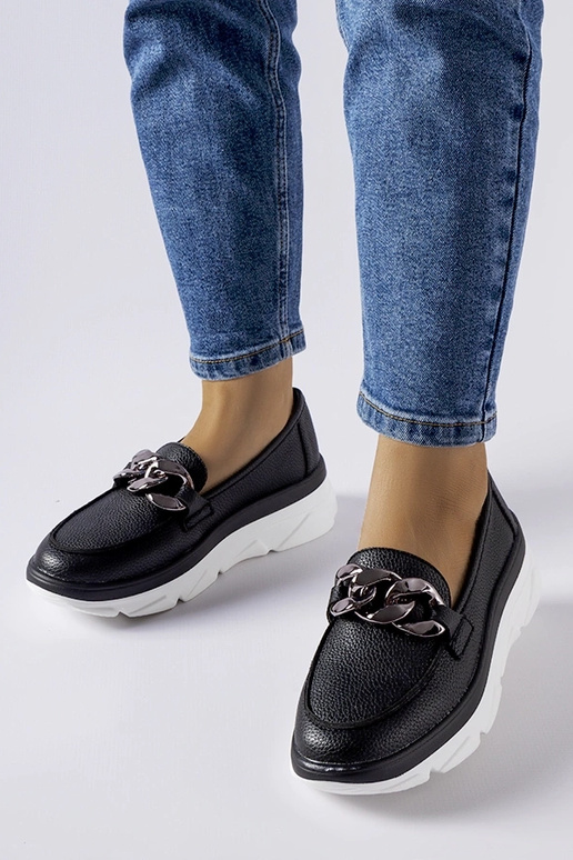 Mocasines negros con cadena "Vinceza"