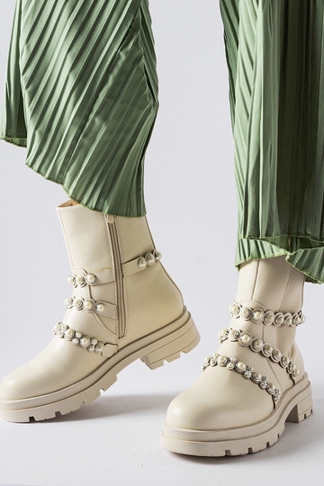 Botines beige decorados con perlas Callicratide