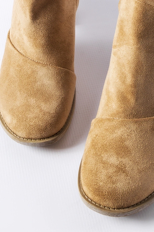 Botines beige con aberturas Artemisia