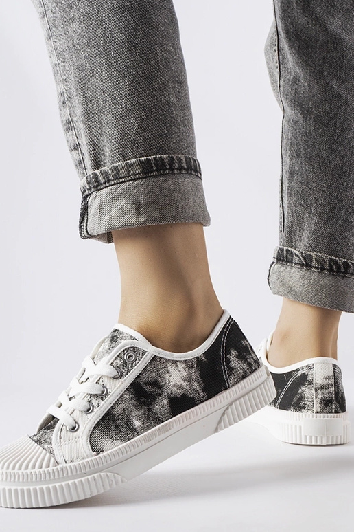 Zapatillas negras descoloridas Clavet