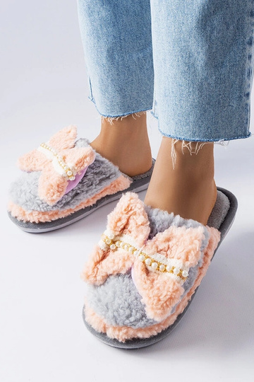 Zapatillas grises y rosas con lazo
