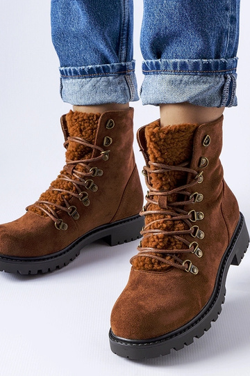 Botas de ante sintético...