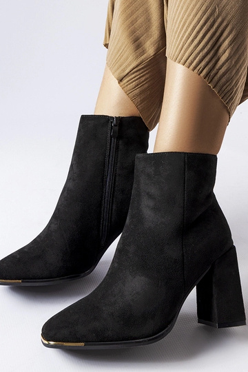 Botas negras de tacón de... 2