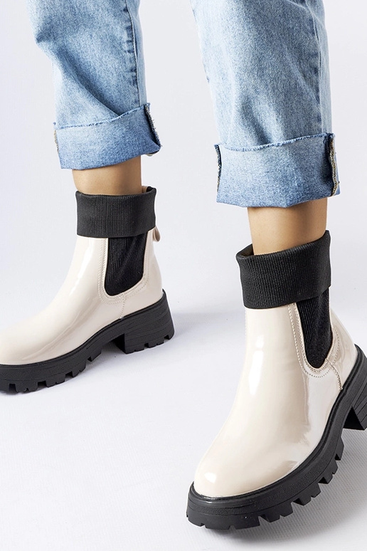 Botas de trabajo beige sin cordones...