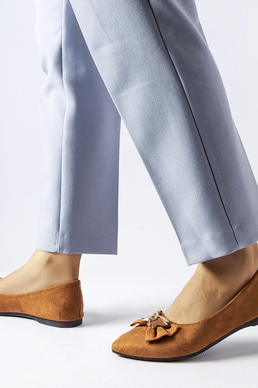 Bailarinas de punta en color marrón... Bailarinas de punta en color marrón...