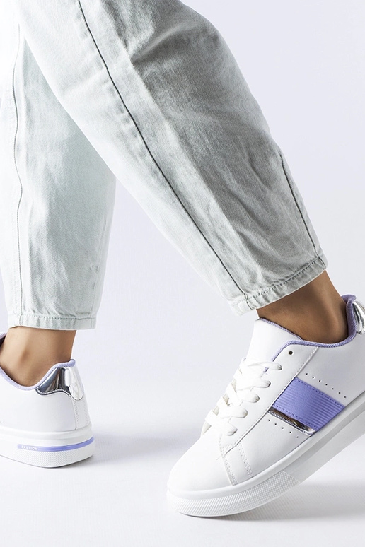 Zapatillas deportivas blancas con...