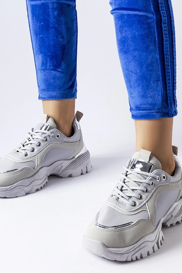 Zapatillas Lodgeville grises con detalles plateados