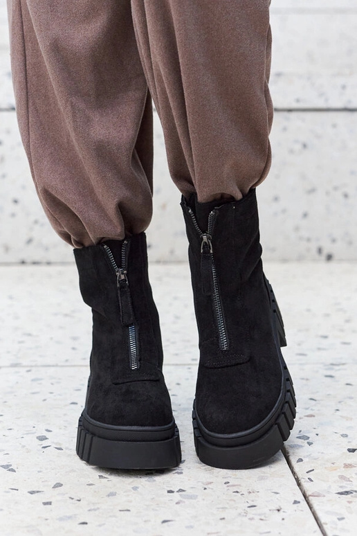 Botines de mujer negros aislantes con...