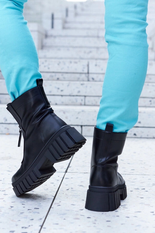 Botines negros aislantes con...