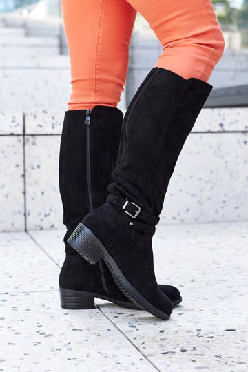 Botas aisladas negras de... 2