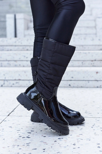 Botas negras de charol con... 2