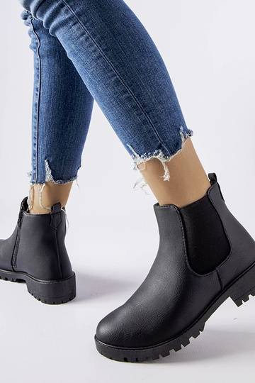 Zapatos clásicos negros de cuero sintético Sabre 2