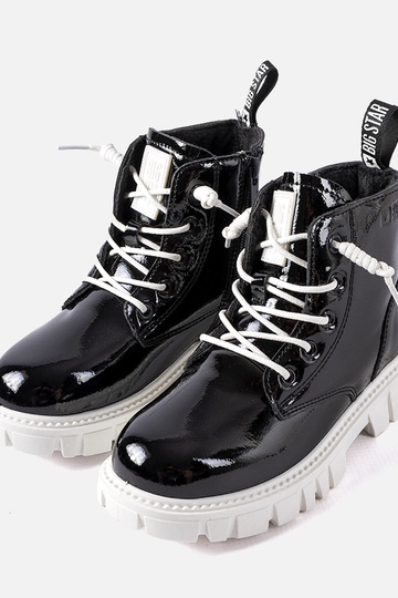 Botines negros lacados,... 2