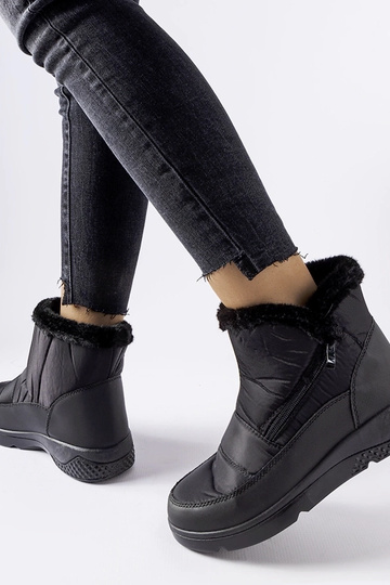 Botas de nieve negras aislantes con cremallera Judithe 2