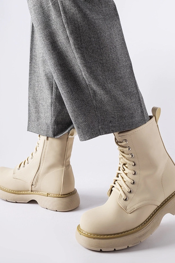 Botas clásicas Benvenuto beige 2