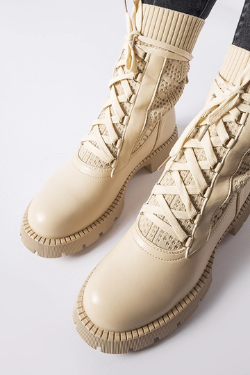 Botas calcetín caladas beige Portico 2