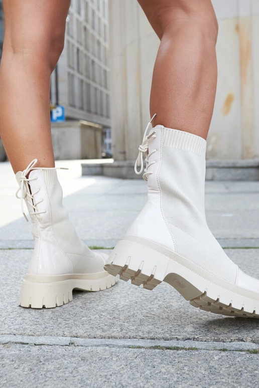 Botines Albertina de piel charol con...