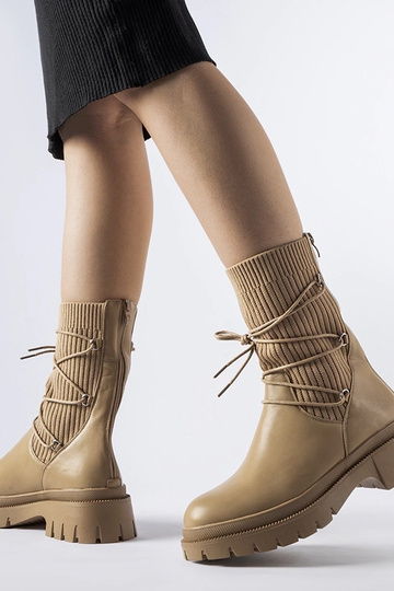 Botas tipo calcetín beige con lazos Eliot