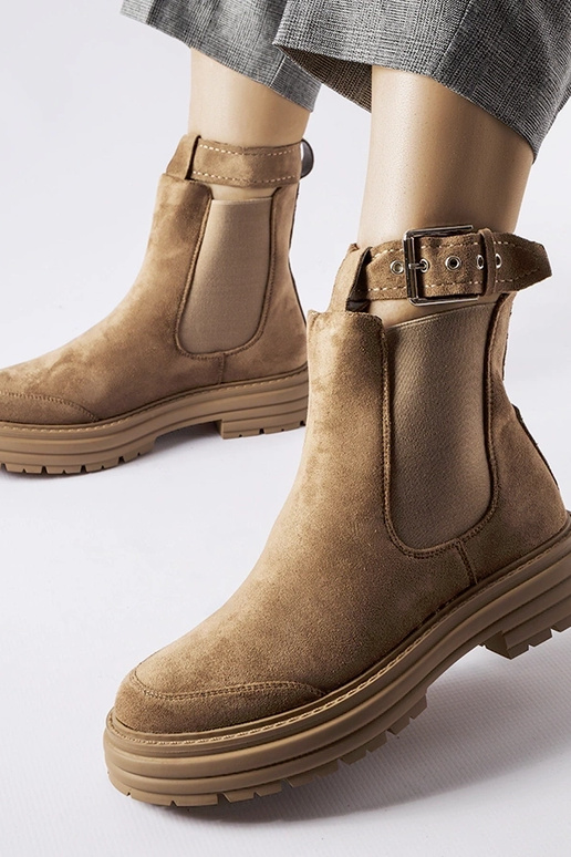 Botines marrones con cierre...