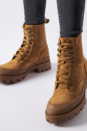 Botines de ante ecológico...