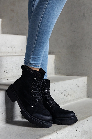 Botines negros con...