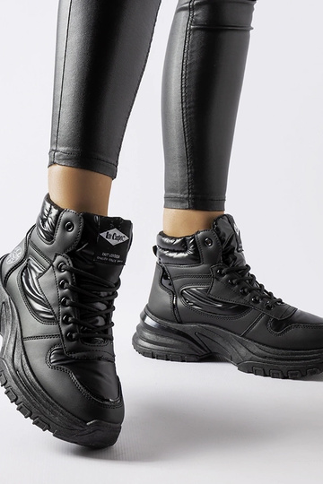 Botas negras Lee Cooper...