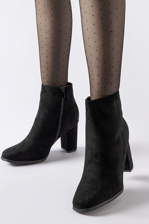 Botines negros Torricelli con tacón